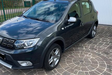 Dacia Sandero 31.600 km 9.600 &euro; Sangerhausen 06526