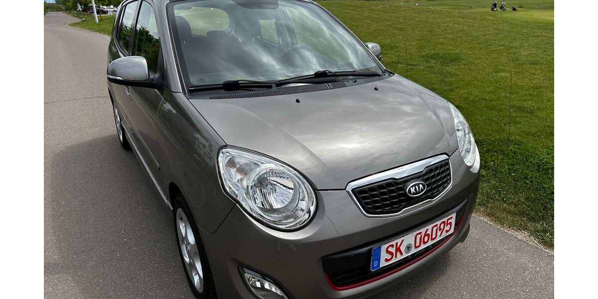 Kia Picanto 68.000 km 3.999 &euro; HALLE 06116