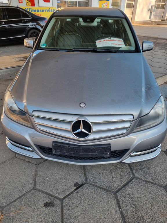 Mercedes-Benz C 180 138.500 km 11.000 € Fürstenstein 94538