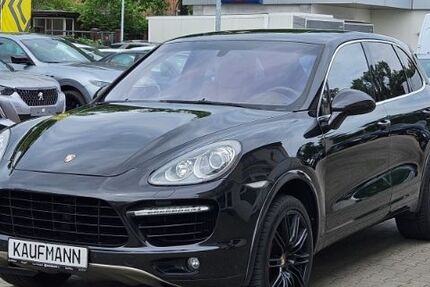 Porsche Cayenne 270.000 km 14.890 € Berlin 12247