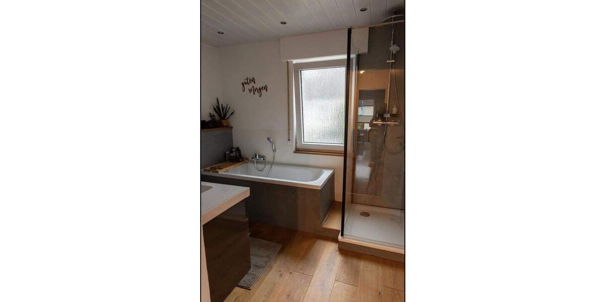 Reihenmittelhaus Wuppertal Elberfeld - 5 Zimmer, 118 m&sup2;, 399.000&euro; | Angebot:23879180