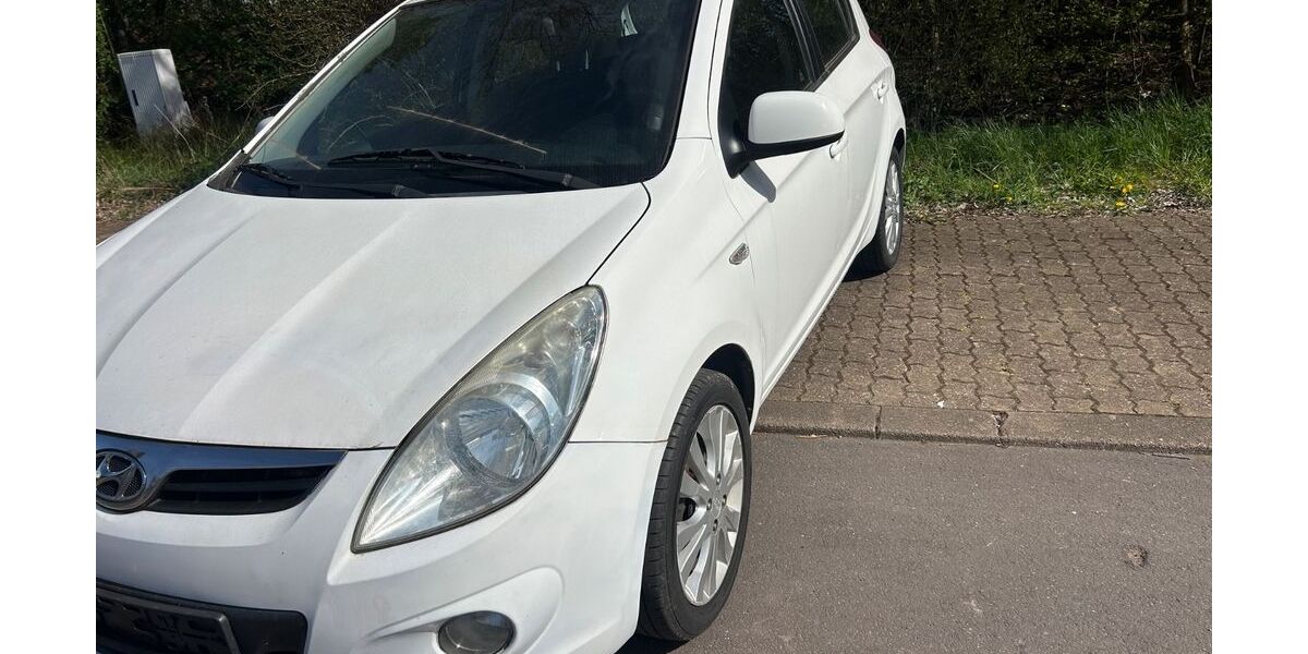 Hyundai i20 222.604 km 1.400 &euro; Saarlouis 66740