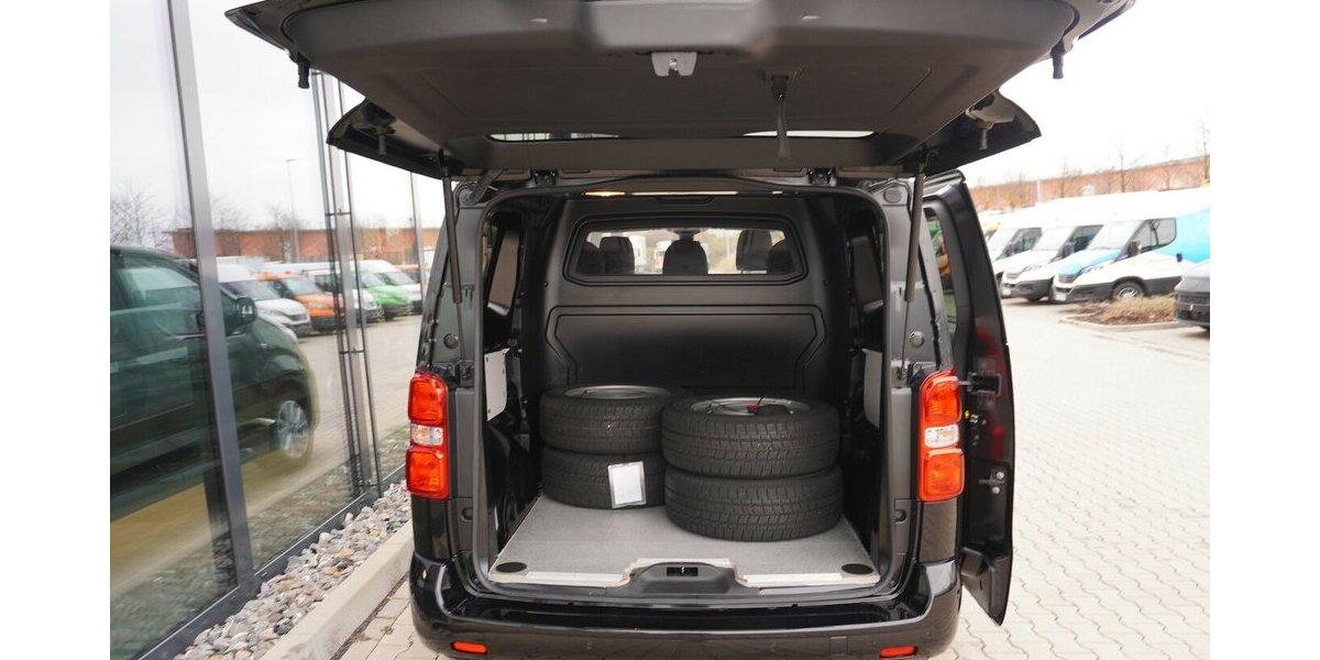 Fiat Scudo MultiCab L2 145 / Sitzheizung + Navi 48.952 km 26.775 &euro; Münchenbernsdorf 07589