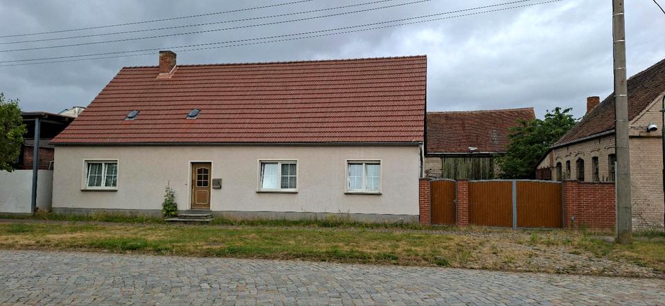 Einfamilienhaus Tangermünde - 5 Zimmer, 165 m&sup2;, 109.000&euro; | Angebot:27030370