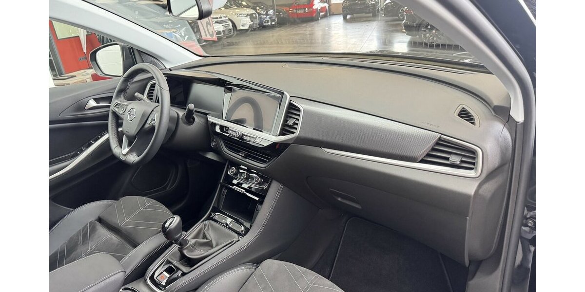 Opel Grandland Elegance 1.2 Turbo LED Winterpaket 9.700 km 20.280 &euro; Lich 35423