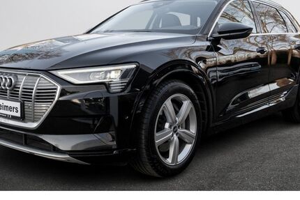 Audi e-tron 36.710 km 29.990 &euro; Hamburg 22457