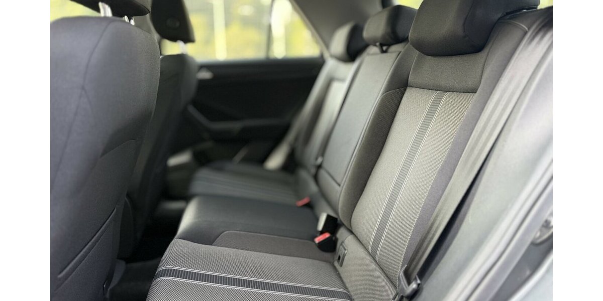 VW T-Roc R line / 4Motion / Keyless Go / PANO 53.000 km 25.250 &euro; Mönchengladbach 41066