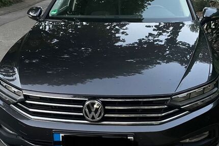 VW Passat 128.000 km 18.700 &euro; Hamburg 22359