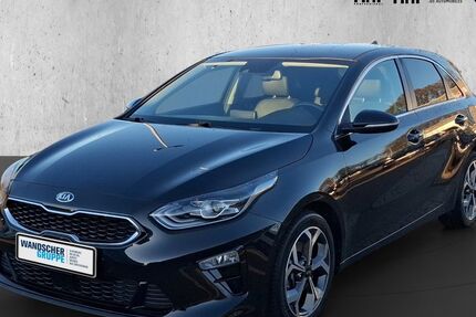 Kia ceed / Ceed 52.085 km 17.490 &euro; Oldenburg 26135