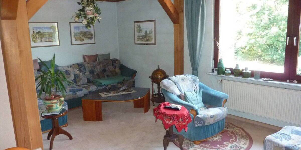 Mehrfamilienhaus, Wohnhaus Geratal - 8 Zimmer, 166 m&sup2;, 139.000&euro; | Angebot:25685476