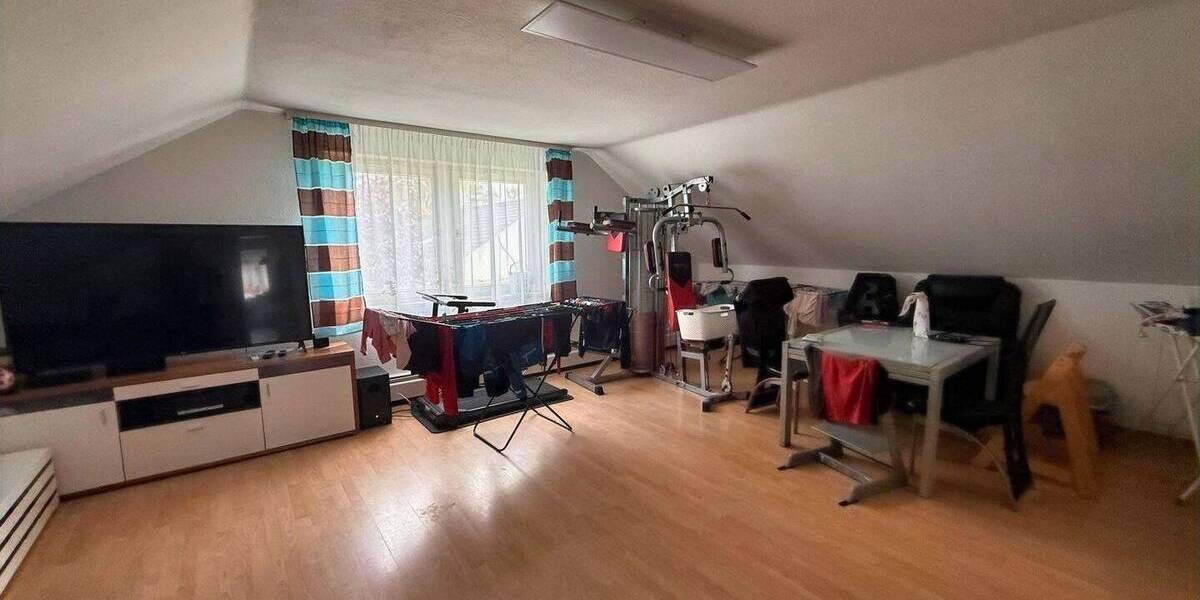 Mehrfamilienhaus, Wohnhaus Wald Sentenhart - 6 Zimmer, 187 m&sup2;, 260.000&euro; | Angebot:26867157