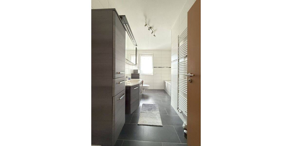 Einfamilienhaus Wiesenau - 3 Zimmer, 140 m&sup2;, 1.300&euro; | Angebot:25729405