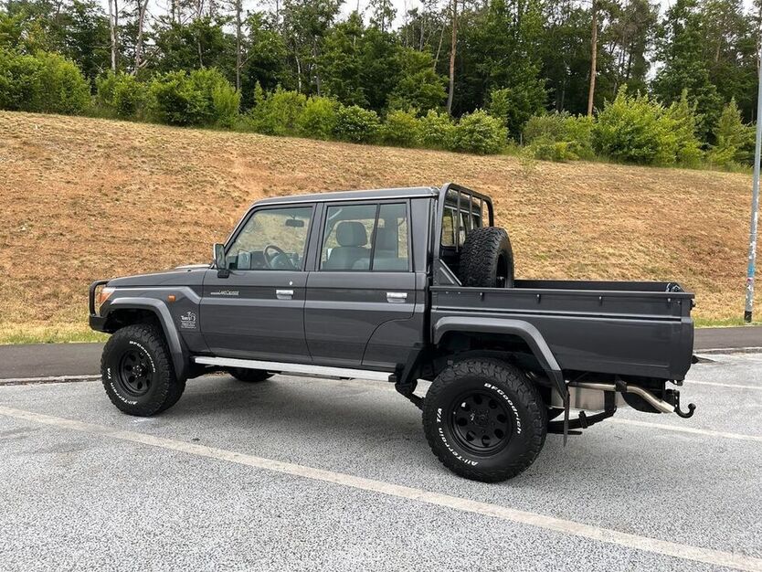 Land Cruiser