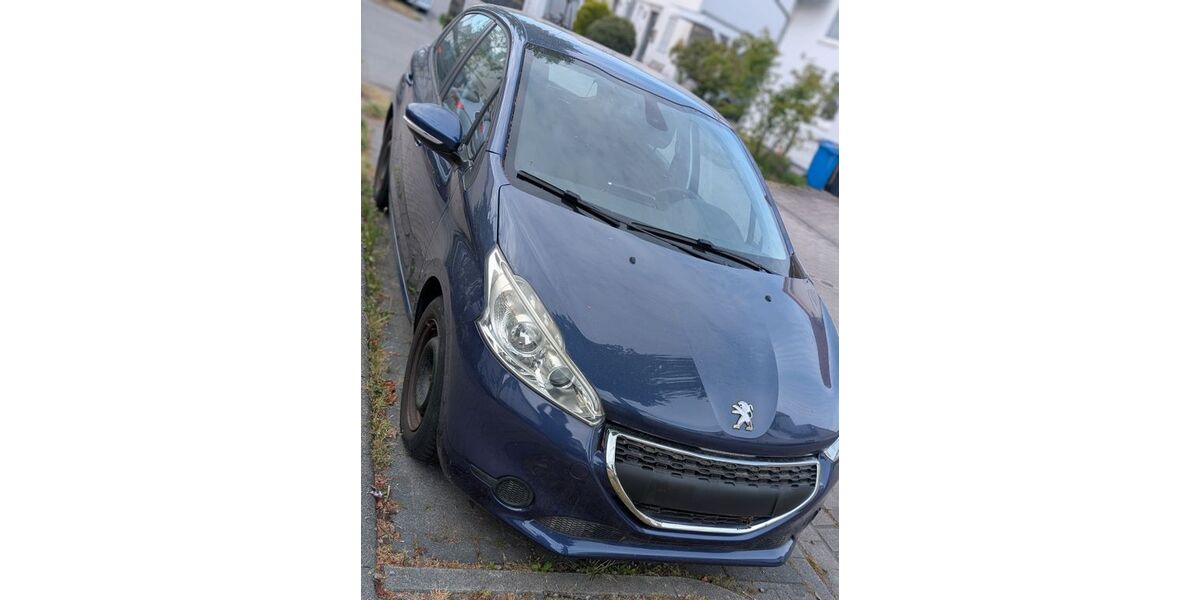 Peugeot 208 154.000 km 4.800 &euro; Seligenstadt 63500