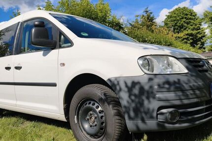 VW Caddy 177.500 km 3.950 &euro; Wittenberge 19322