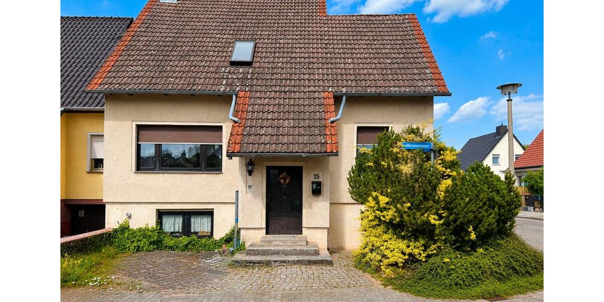 Reihenhaus Eisenhüttenstadt - 5 Zimmer, 170 m&sup2;, 295.000&euro; | Angebot:26896554