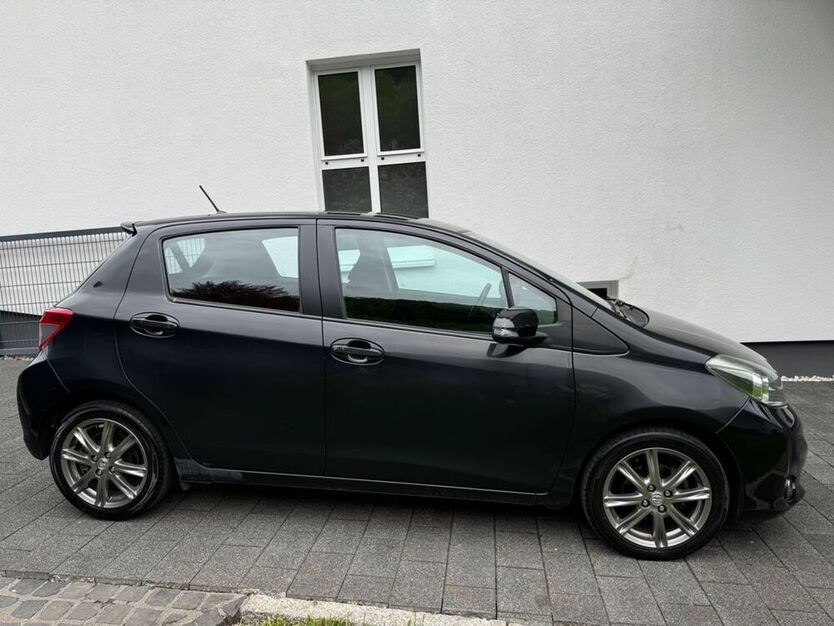 Yaris