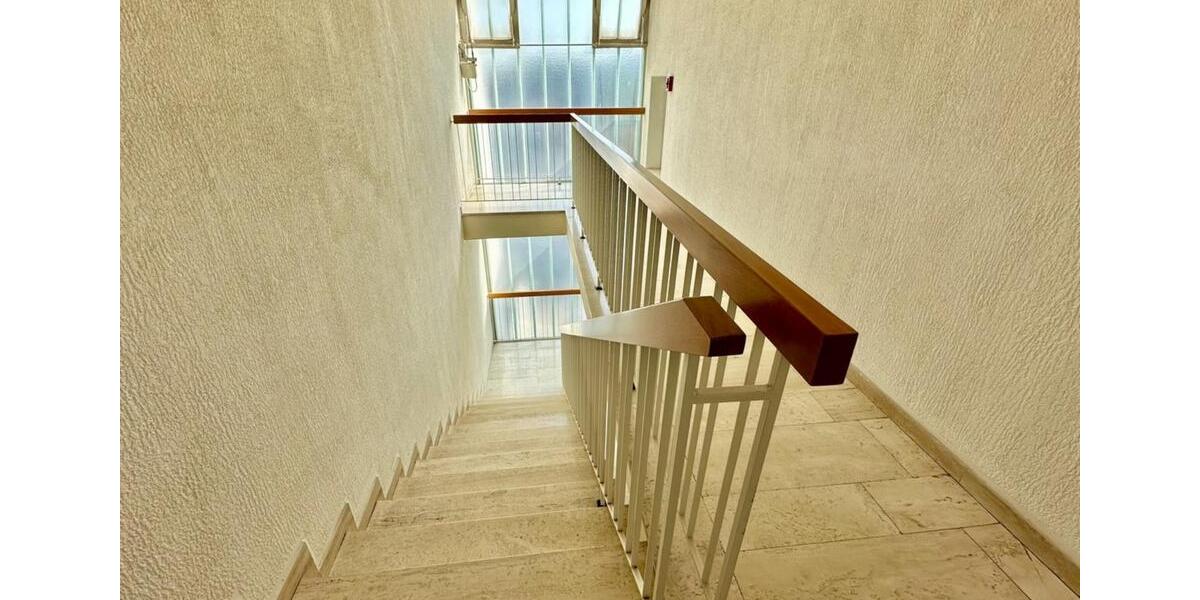 Dachgeschoßwohnung Bad Neuenahr-Ahrweiler Ahrweiler - 3.5 Zimmer, 103 m&sup2;, 220.000&euro; | Angebot:24875672