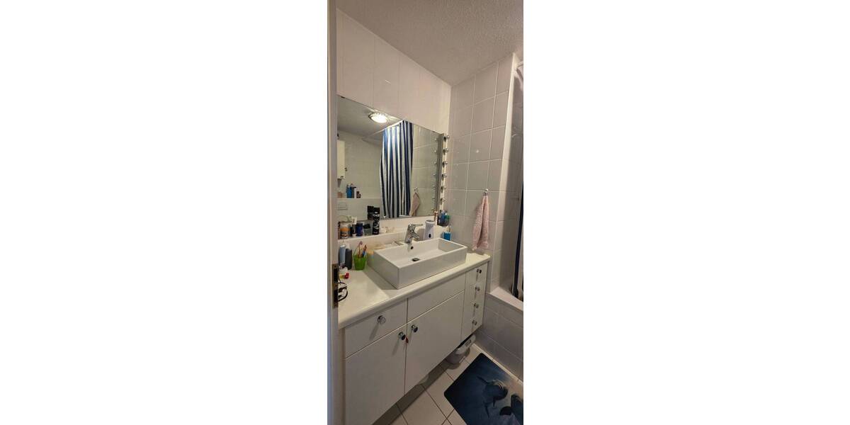 Etagenwohnung Würzburg Versbach - 3 Zimmer, 90 m&sup2;, 1.075&euro; | Angebot:26436730