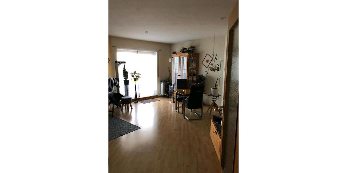 Etagenwohnung Tettnang - 2 Zimmer, 83 m&sup2;, 1.250&euro; | Angebot:25418036