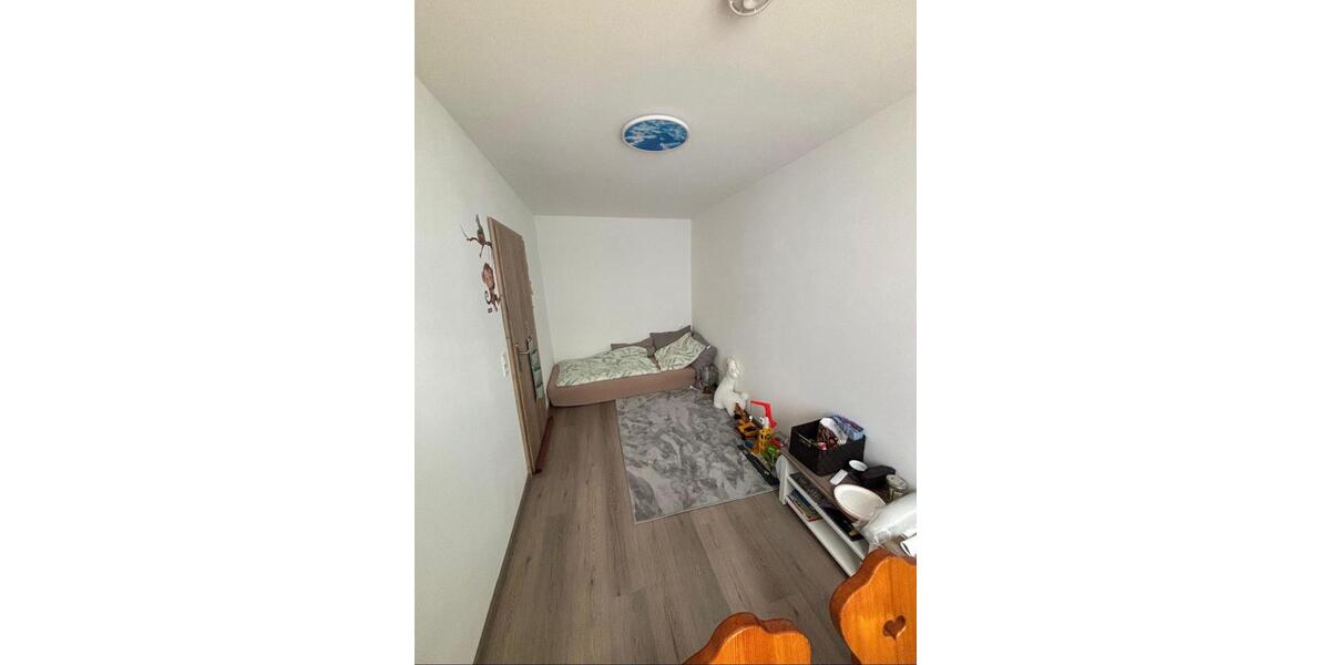 Erdgeschoßwohnung Schirgiswalde-Kirschau Kirschau - 3 Zimmer, 108 m&sup2;, 800&euro; | Angebot:26145375