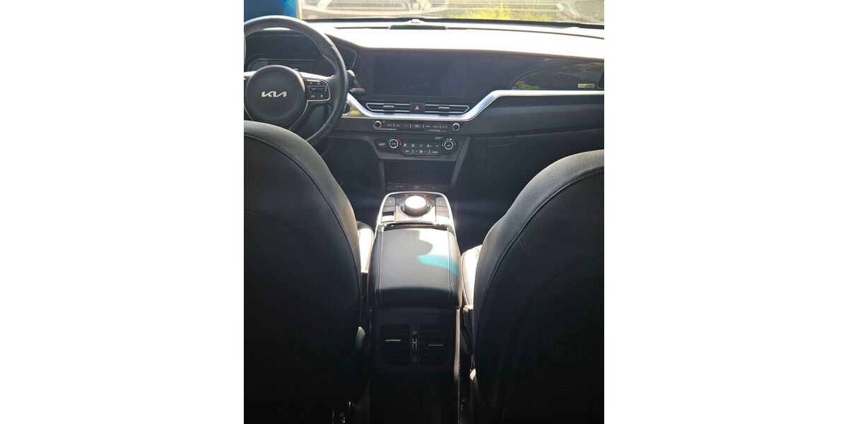 Kia Niro 42.990 km 17.000 &euro; Gräfelfing 82166