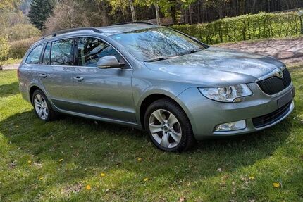 Skoda Superb 117.000 km 7.900 &euro; Warstein 59581