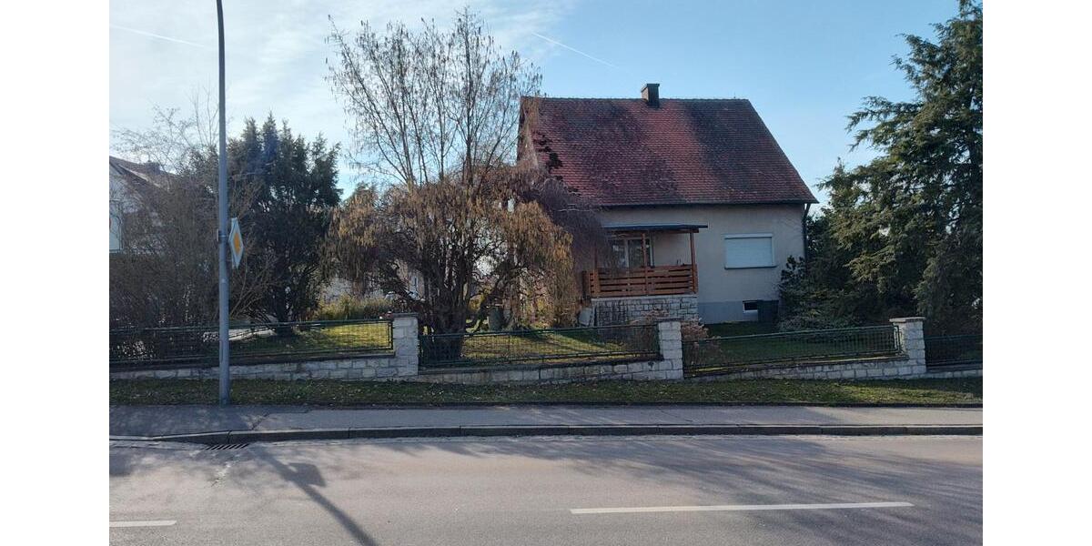 Einfamilienhaus Vilseck - 5 Zimmer, 130 m&sup2;, 270.000&euro; | Angebot:27088322