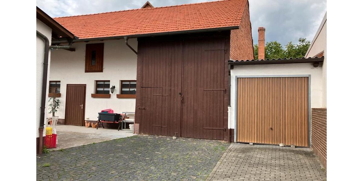 Ehemalige, massive Scheune in Edertal-Wellen 4 zimmer