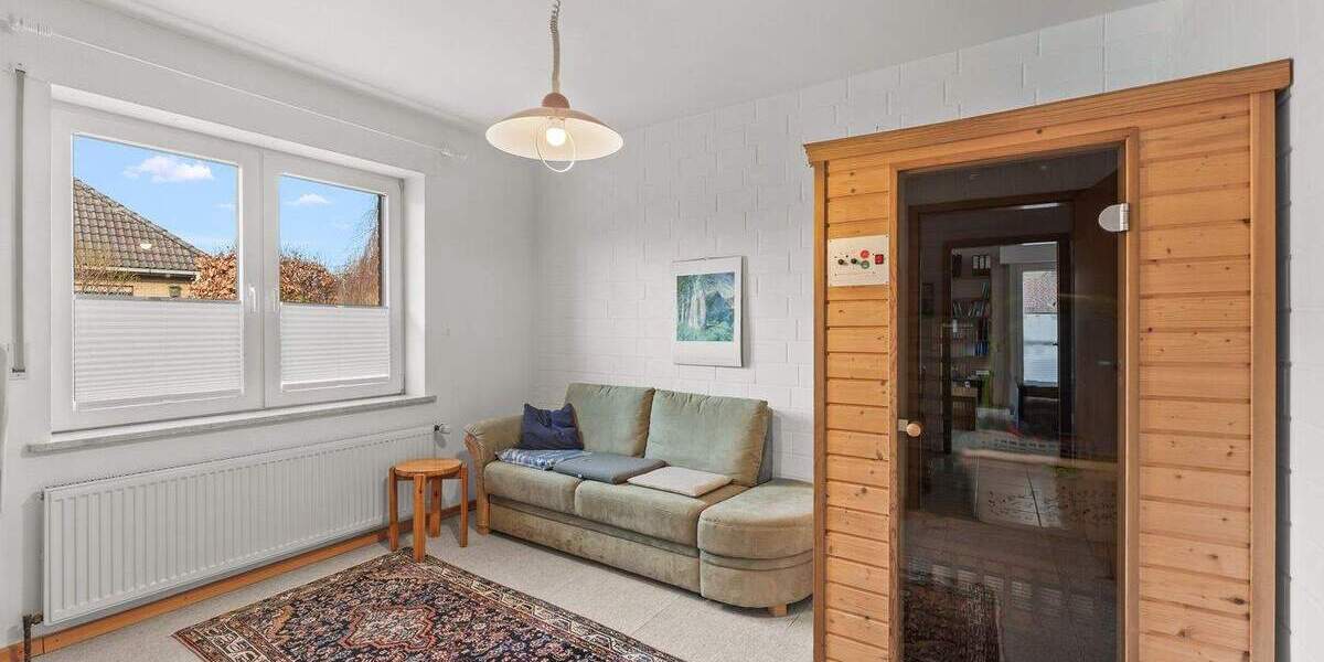 Bungalow Butjadingen-Burhave Burhave - 5 Zimmer, 131 m&sup2;, 379.000&euro; | Angebot:25684206