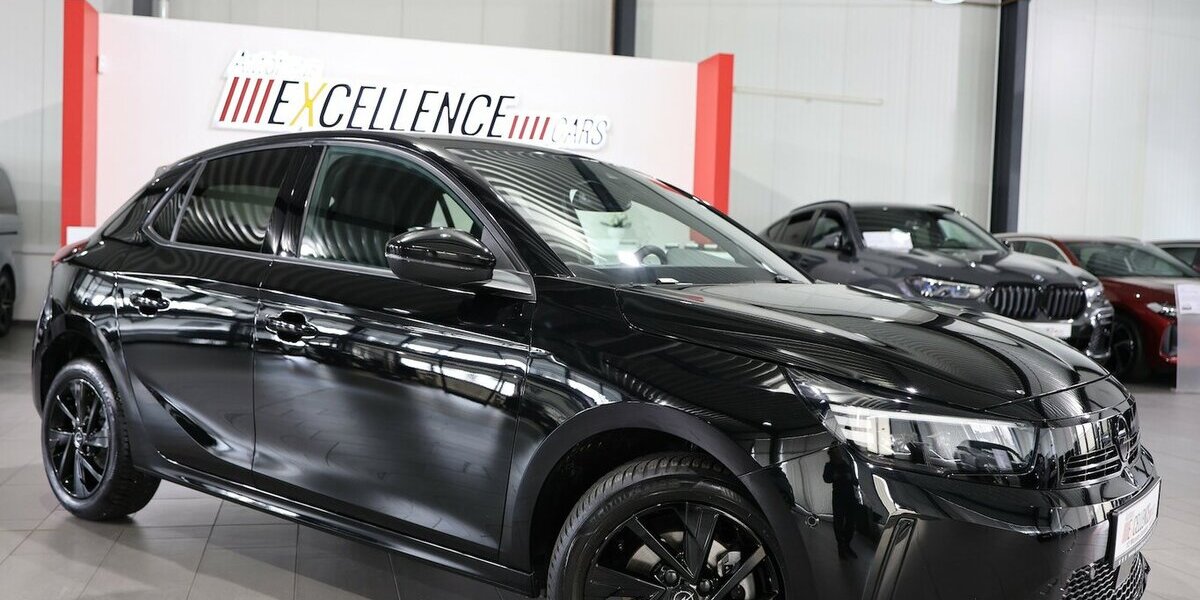 Opel Corsa F 1.2 T GS-SPORT TECH ALL-BLACK / MATRIX / 25.000 km 18.400 &euro; Hamm 59077