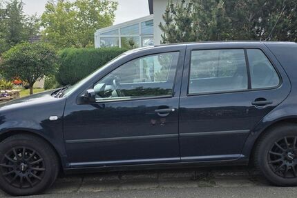 VW Golf 106.500 km 2.950 &euro; Grafengehaig 95356