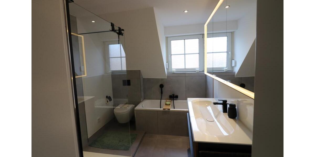 Doppelhaushälfte Mönchengladbach West - 5 Zimmer, 115 m&sup2;, 435.000&euro; | Angebot:24743739