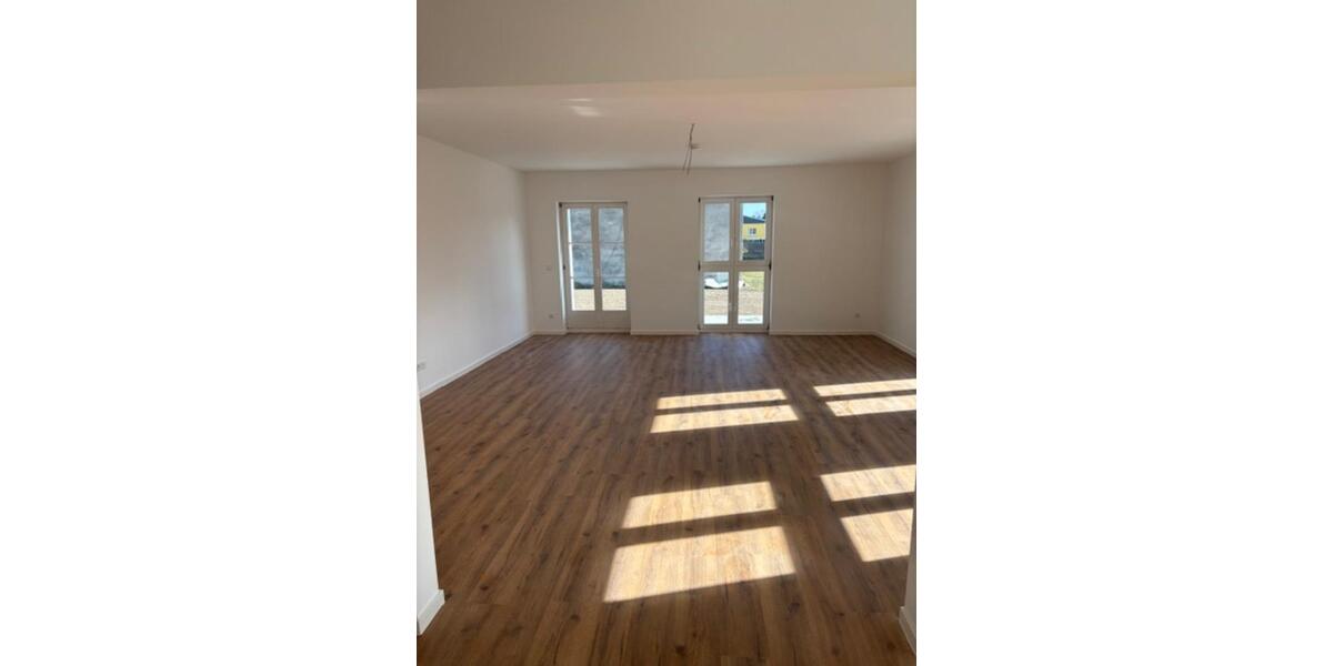 Erdgeschoßwohnung Bad Saarow - 4 Zimmer, 143 m&sup2;, 1.612&euro; | Angebot:25881455