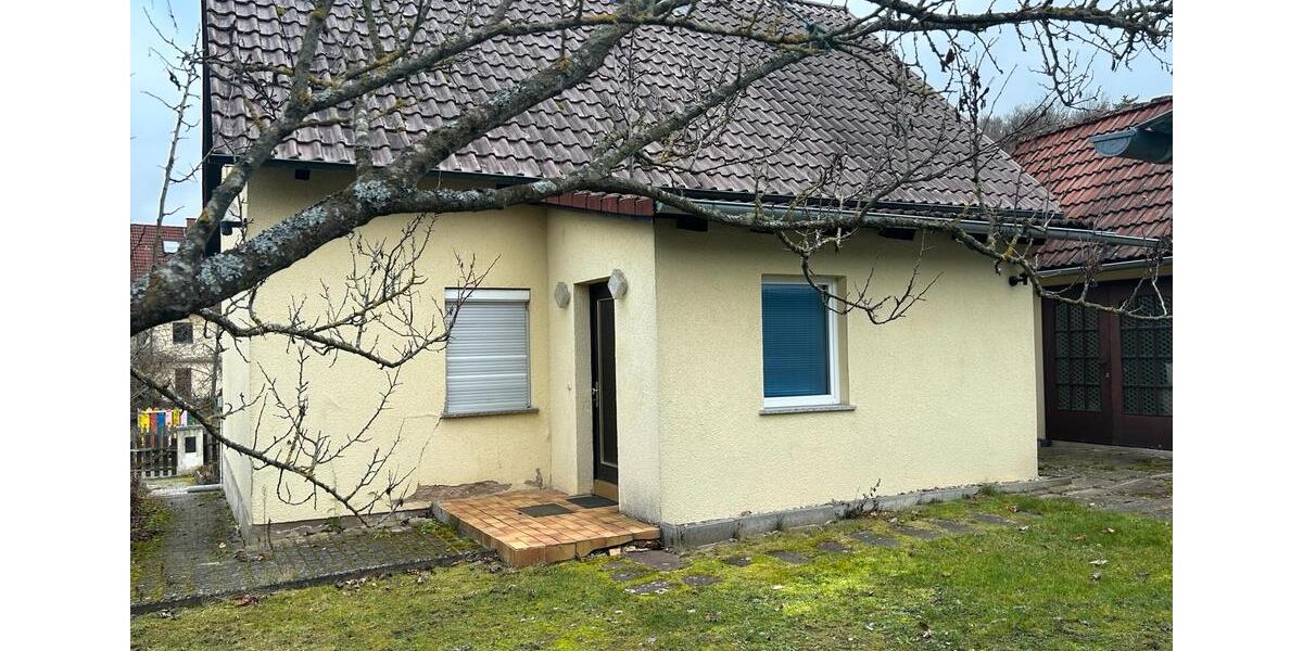 Einfamilienhaus Heinersreuth - 4 Zimmer, 120 m&sup2;, 180.000&euro; | Angebot:24919493
