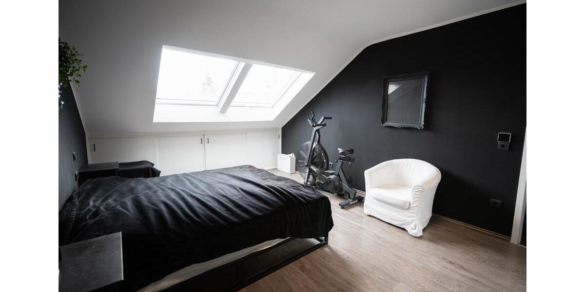 Dachgeschoßwohnung Hattingen Blankenstein - 4 Zimmer, 98 m&sup2;, 269.000&euro; | Angebot:26615466