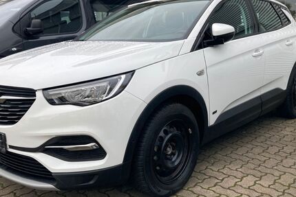 Opel Grandland (X) 116.388 km 15.990 € Wismar 23970