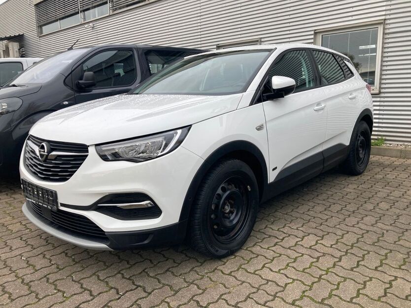 Opel Grandland (X) 116.388 km 15.990 € Wismar 23970