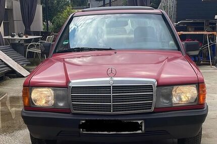Mercedes-Benz 190 162.894 km 8.999 &euro; Holzhausen 56357