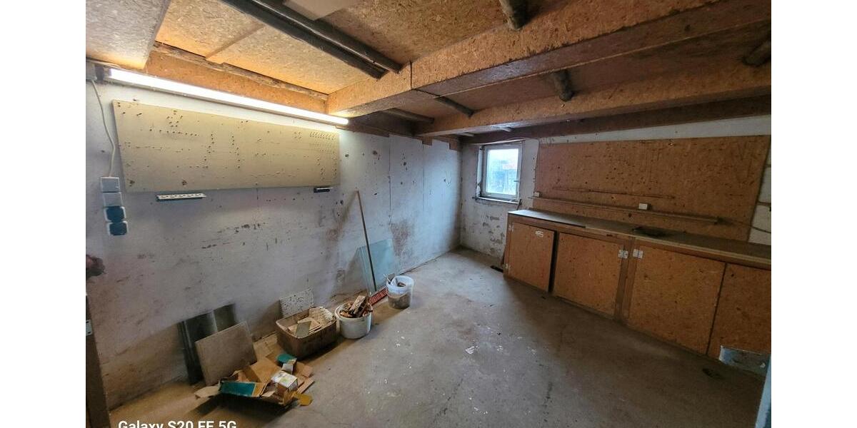 Einfamilienhaus Emmerthal - 7 Zimmer, 200 m&sup2;, 99.000&euro; | Angebot:26147374