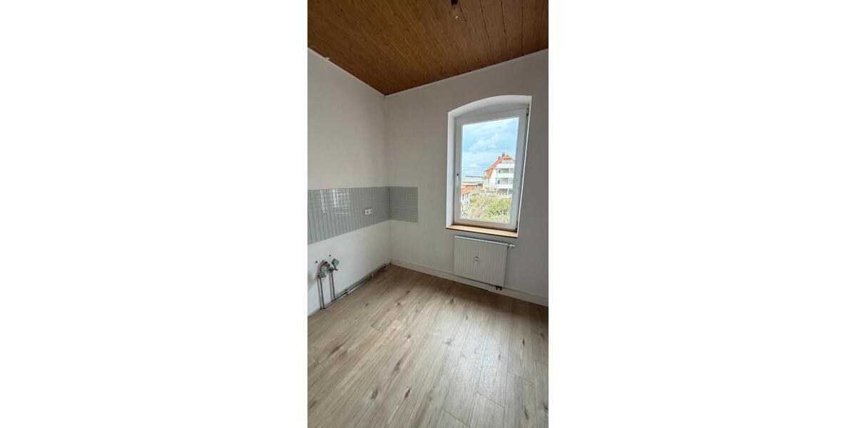 Etagenwohnung Arzberg - 5 Zimmer, 100 m&sup2;, 700&euro; | Angebot:26185124