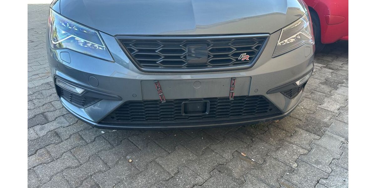 Seat Leon 166.321 km 7.999 &euro; Radolfzell 78315