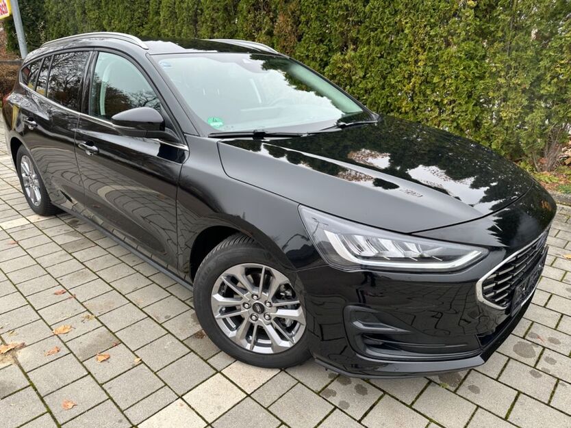 Ford Focus 24.000 km 21.990 € Dinkelscherben 86424