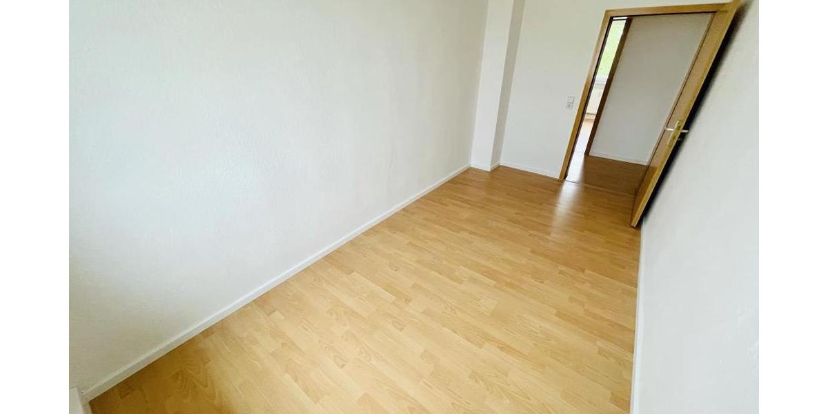 Gera-Langenberg! 4 Raum Whg. mit Balkon und Wanne! - Etagenwohnung Gera Langenberg | Angebot:26383800