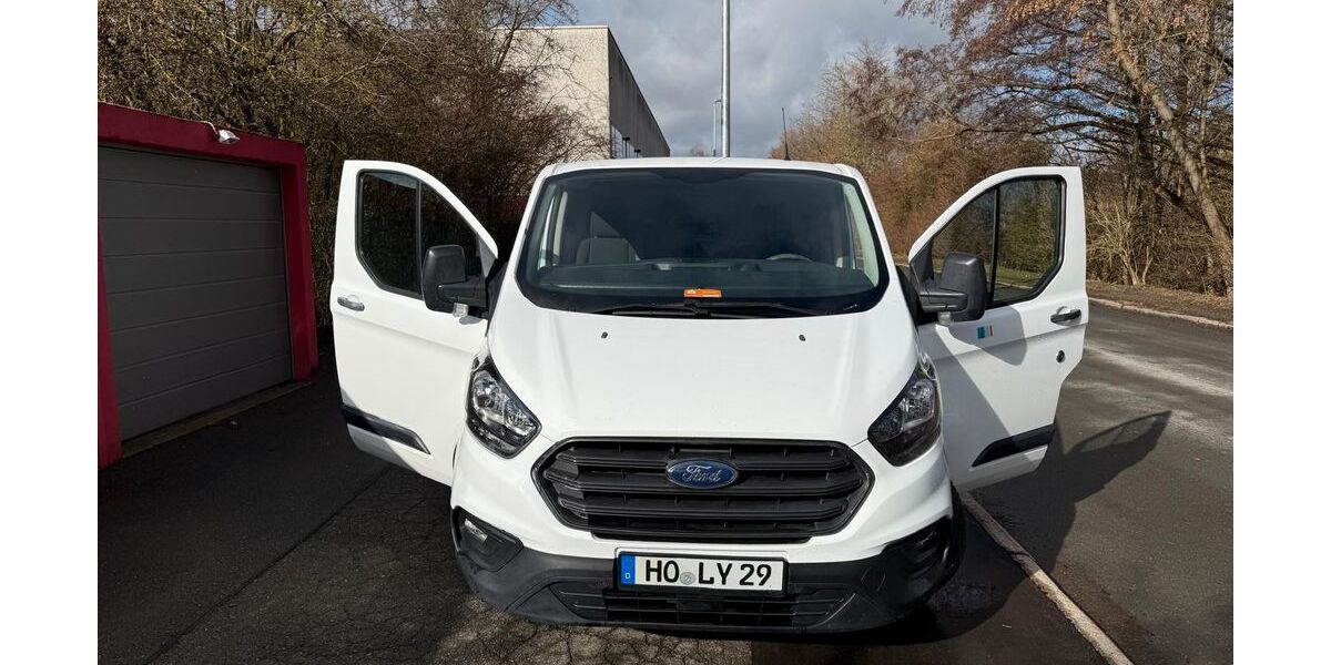 Ford Transit Custom 127.000 km 9.700 &euro; Hof 95028