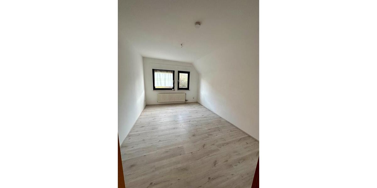 Etagenwohnung Erbach - 3 Zimmer, 79 m&sup2;, 850&euro; | Angebot:24842762