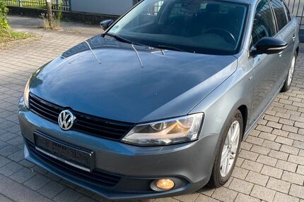 VW Jetta 252.000 km 5.999 € Osnabrück 49084