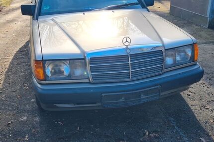Mercedes-Benz 190 246.791 km 3.800 &euro; Strausberg 15344