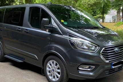 Ford Tourneo Custom 31.097 km 36.500 € Düsseldorf 40597