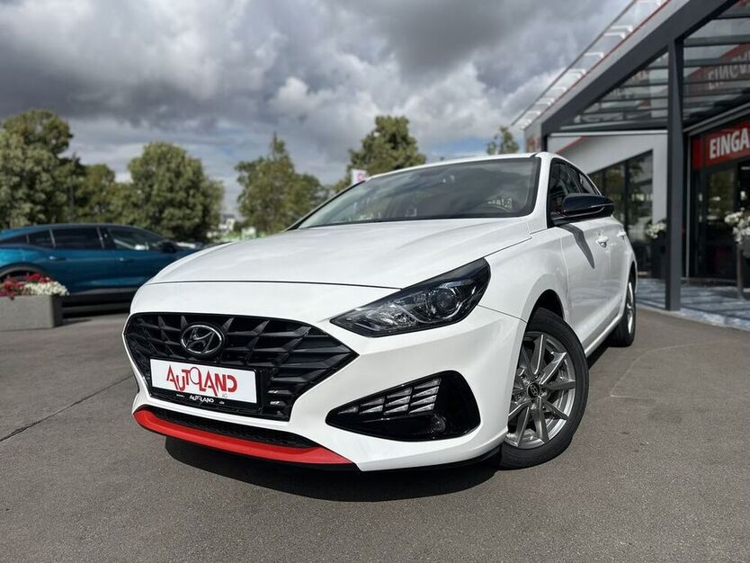 i30